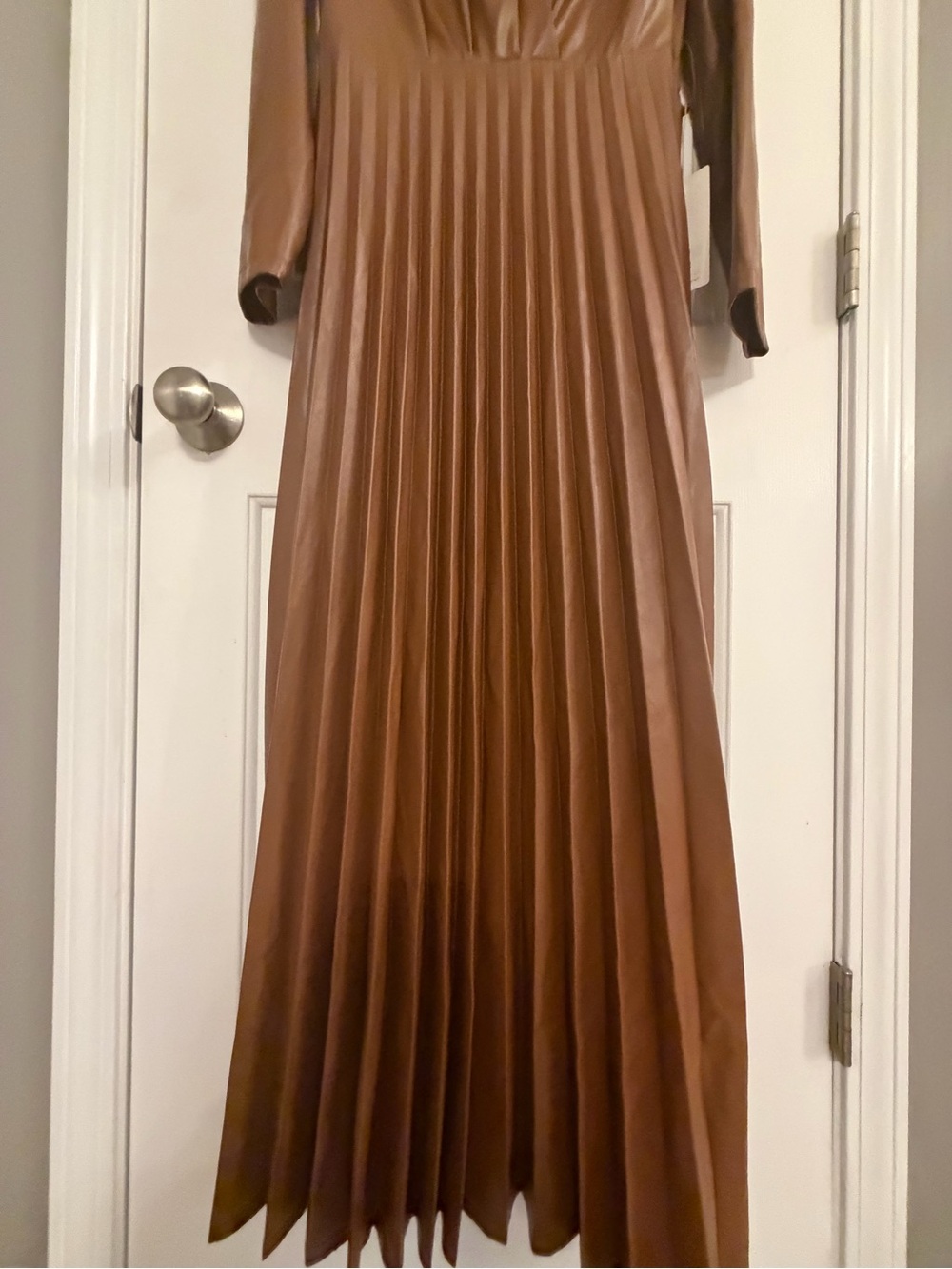 NWT D&F Faux Leather Pleated Maxi Dress Brown Long Sleeve Wrap Dress - Picture 6 of 10